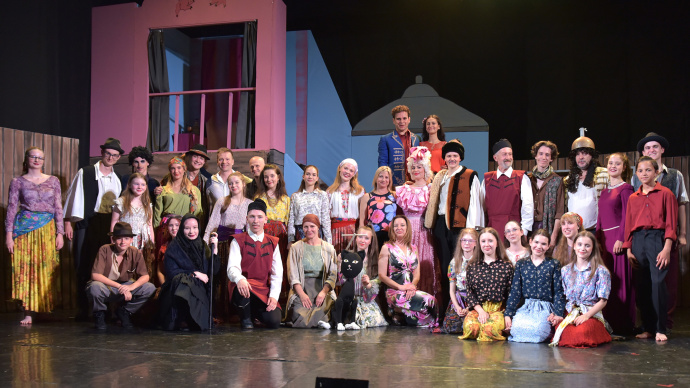 A Balatonon turnézik a Szaffi musical!